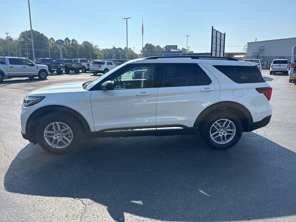 new 2025 Ford Explorer car, priced at $43,584