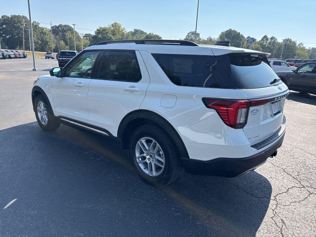 new 2025 Ford Explorer car, priced at $43,584