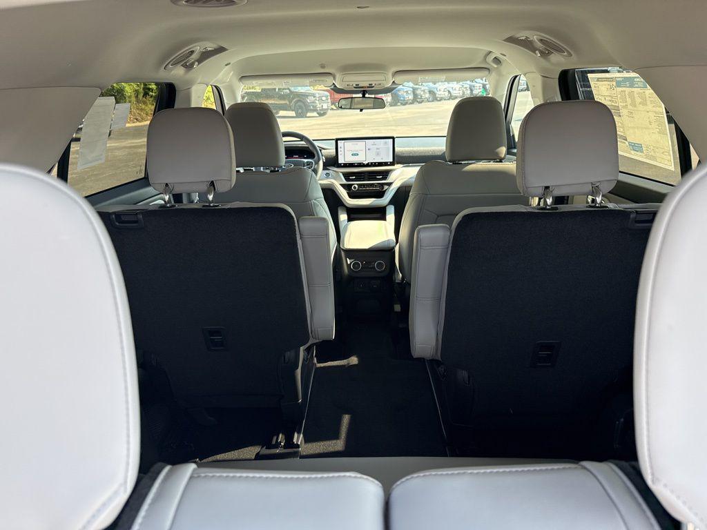new 2025 Ford Explorer car, priced at $43,584