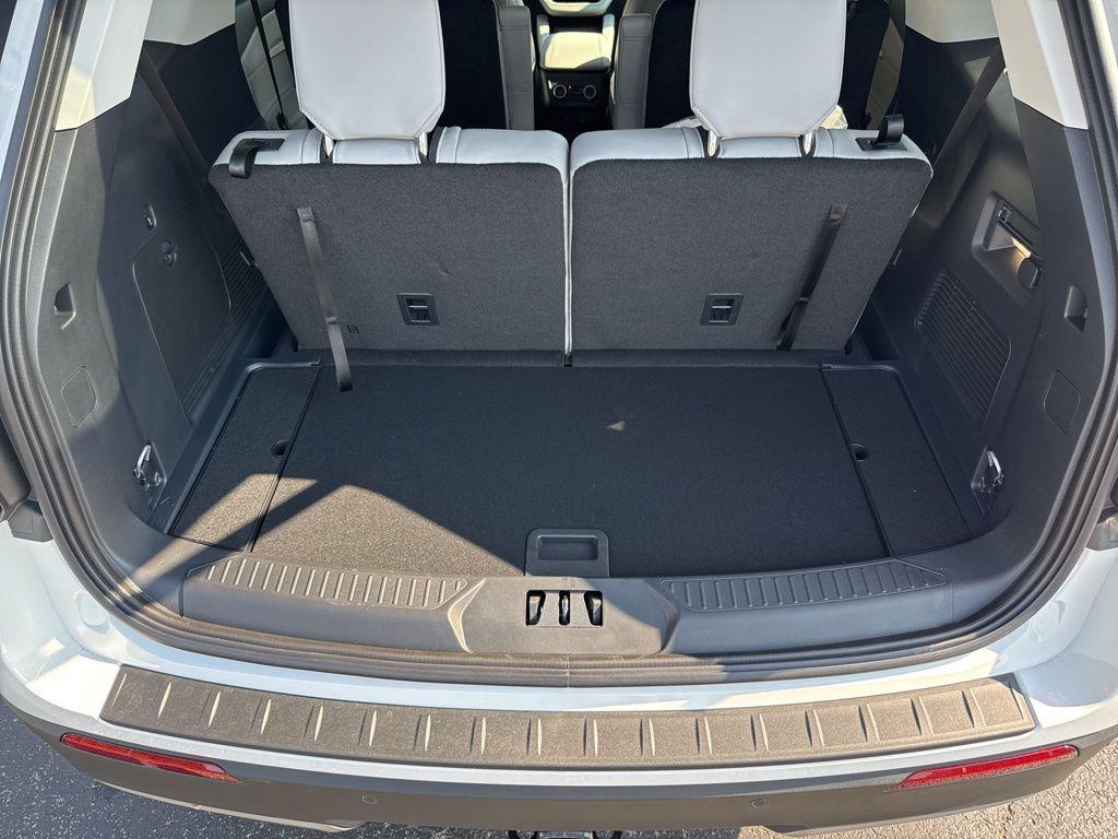 new 2025 Ford Explorer car, priced at $43,584