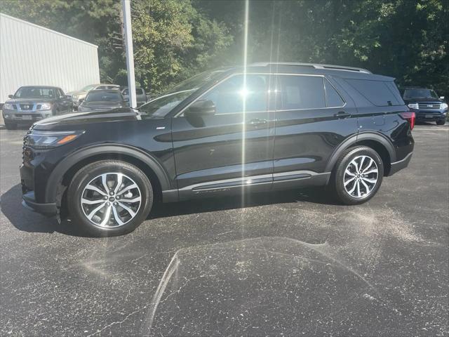 new 2025 Ford Explorer car, priced at $46,559