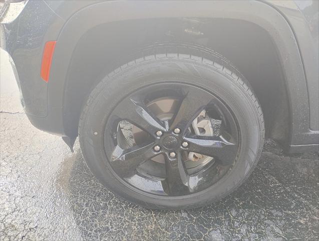 used 2022 Jeep Grand Cherokee car, priced at $24,888