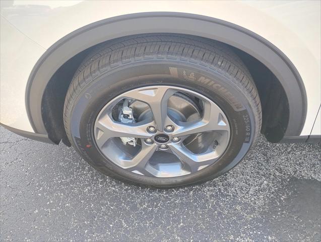 new 2025 Ford Escape car, priced at $35,039