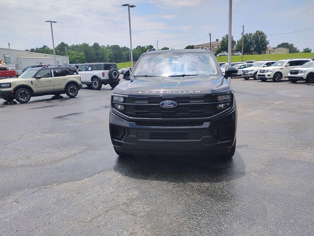 new 2025 Ford Expedition Max car, priced at $72,593