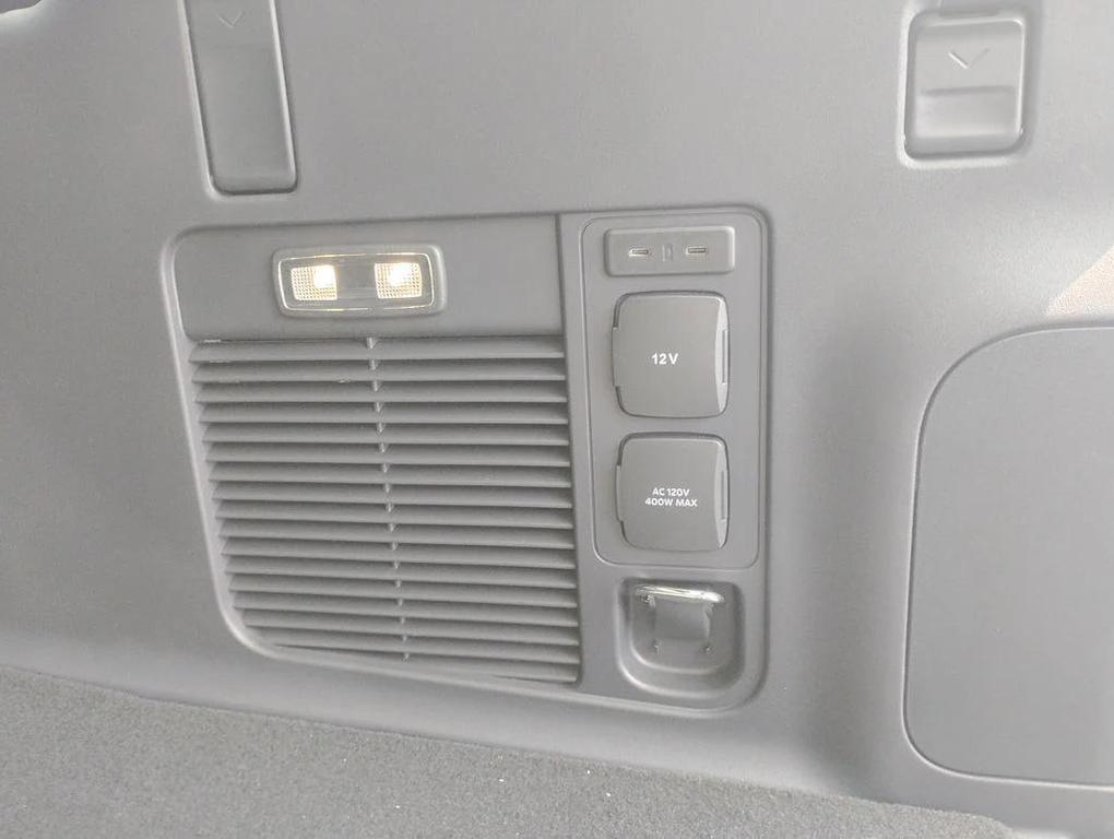 new 2025 Ford Expedition Max car, priced at $72,593