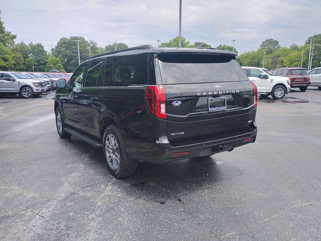 new 2025 Ford Expedition Max car, priced at $72,593