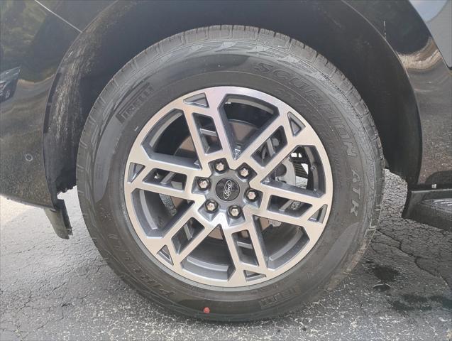new 2025 Ford Expedition Max car, priced at $72,593
