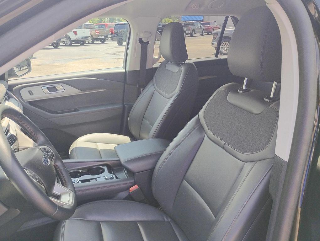used 2025 Ford Explorer car, priced at $38,888