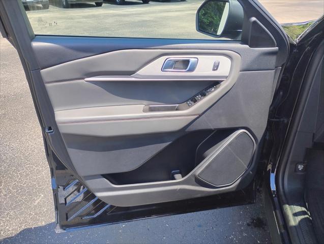 used 2025 Ford Explorer car, priced at $38,888