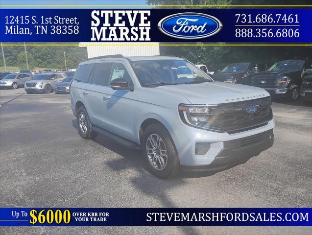 new 2025 Ford Expedition car, priced at $67,560