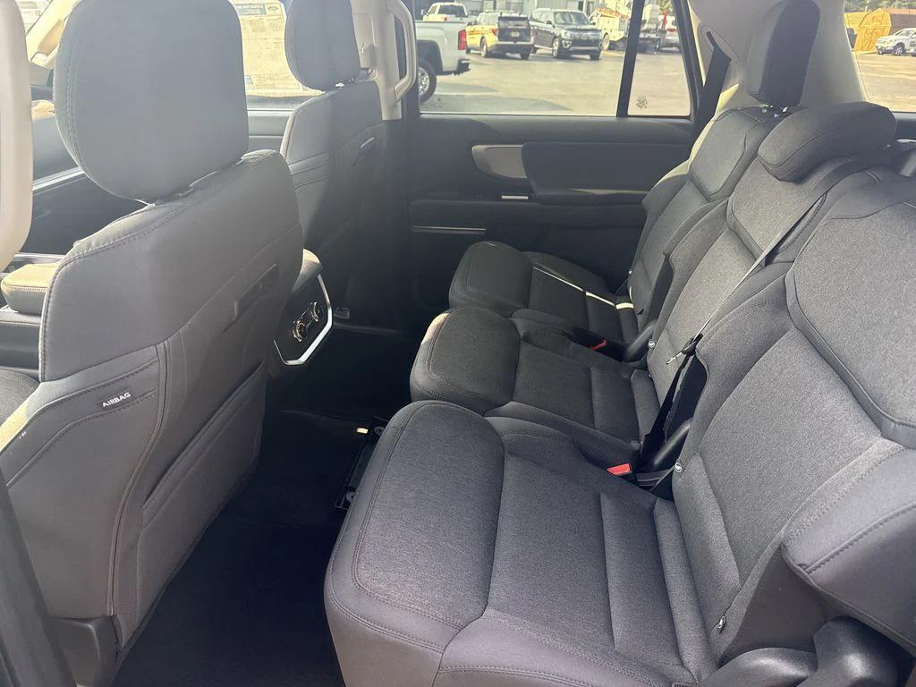 new 2025 Ford Expedition Max car, priced at $66,075