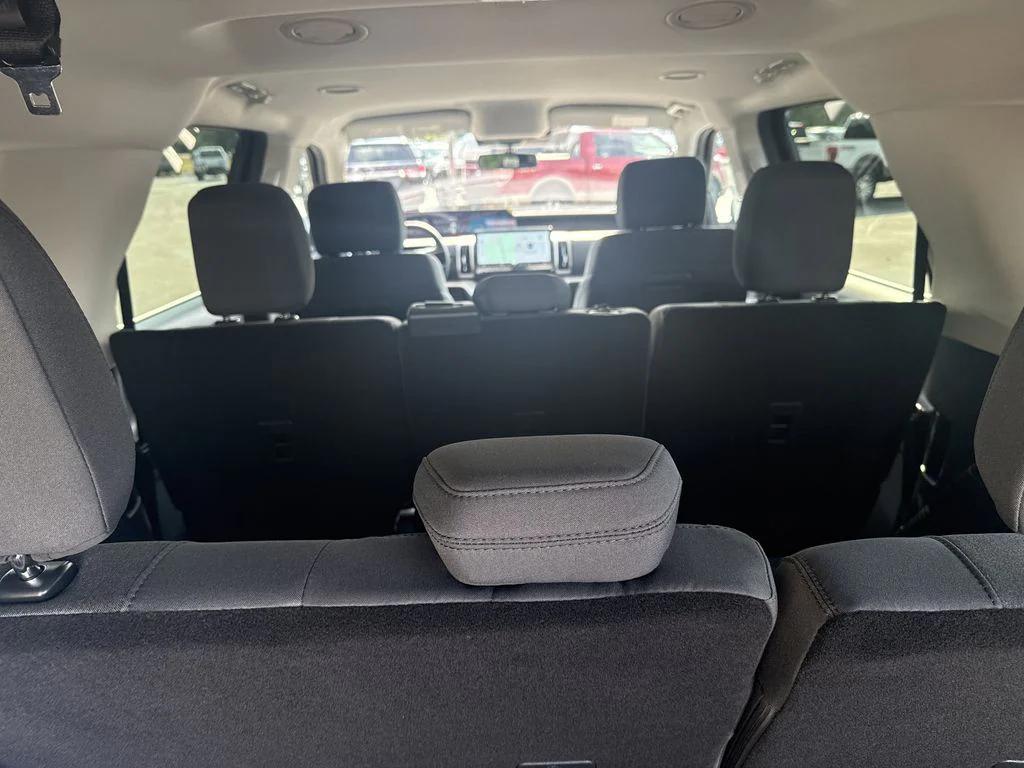 new 2025 Ford Expedition Max car, priced at $66,075