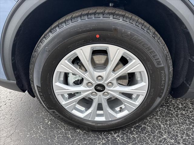 new 2025 Ford Escape car, priced at $33,662
