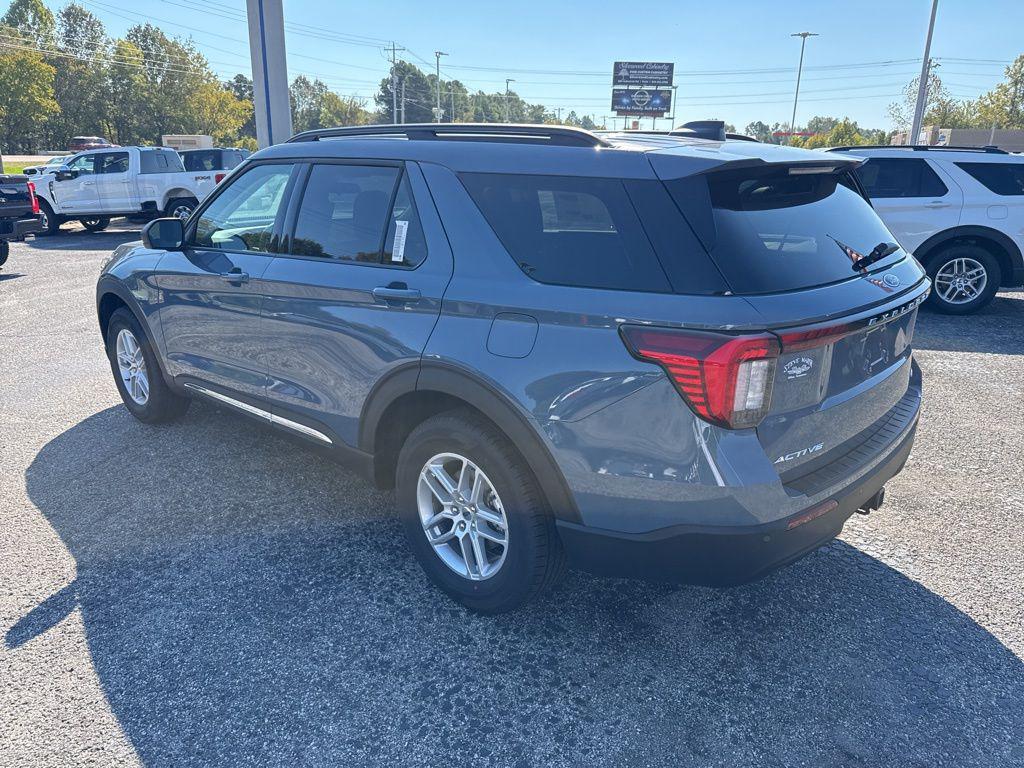 new 2025 Ford Explorer car, priced at $41,364