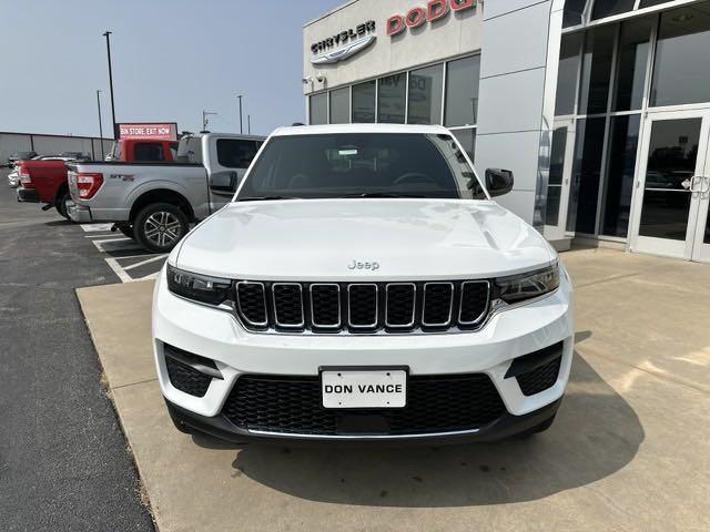 new 2024 Jeep Grand Cherokee car, priced at $37,986