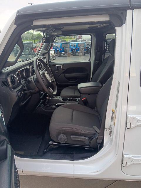 used 2023 Jeep Gladiator car, priced at $29,986