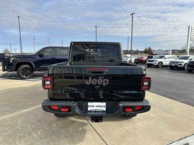 new 2025 Jeep Gladiator car, priced at $59,986