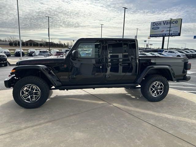 new 2025 Jeep Gladiator car, priced at $59,986