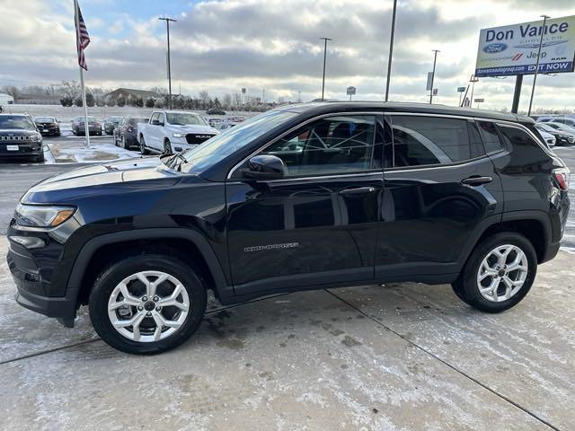 new 2025 Jeep Compass car, priced at $25,986