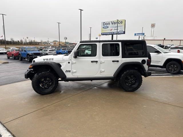 new 2025 Jeep Wrangler car, priced at $43,986