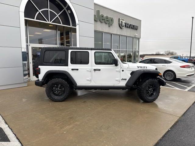 new 2025 Jeep Wrangler car, priced at $43,986