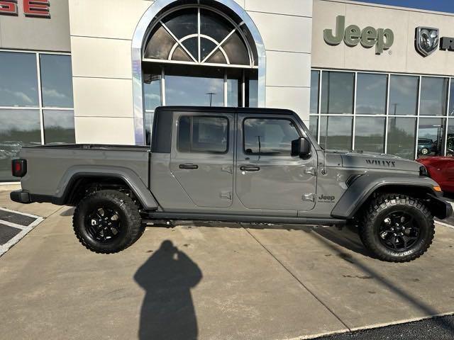 used 2023 Jeep Gladiator car, priced at $34,986