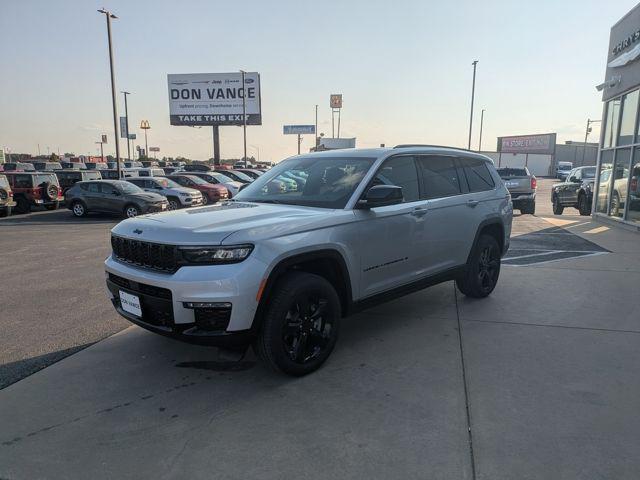 new 2025 Jeep Grand Cherokee L car, priced at $49,999