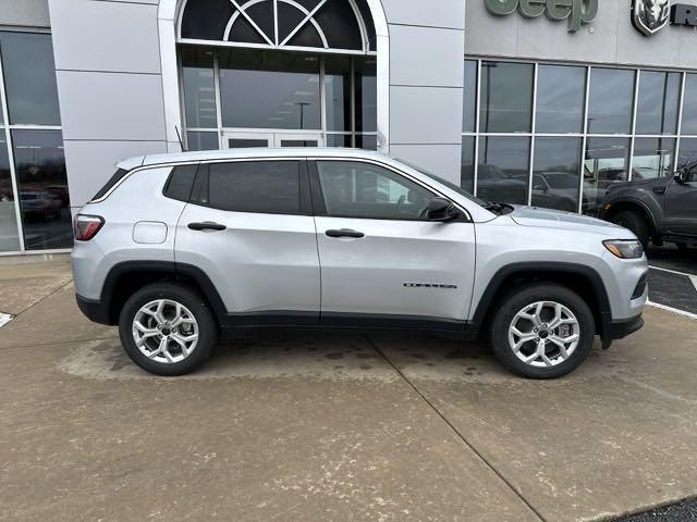 new 2025 Jeep Compass car, priced at $25,986