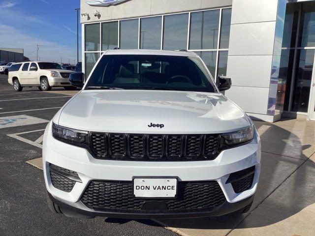 new 2024 Jeep Grand Cherokee car, priced at $39,986