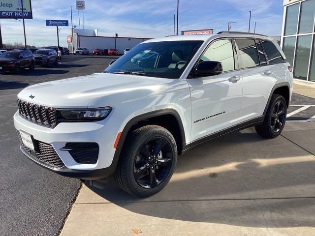 new 2024 Jeep Grand Cherokee car, priced at $39,986