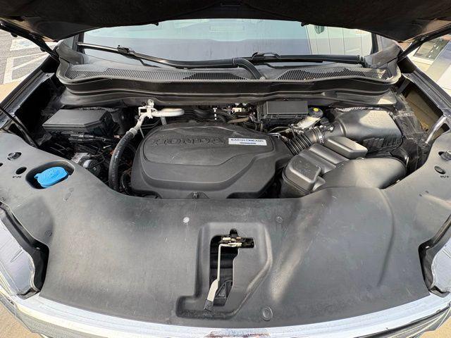 used 2016 Honda Pilot car, priced at $18,204