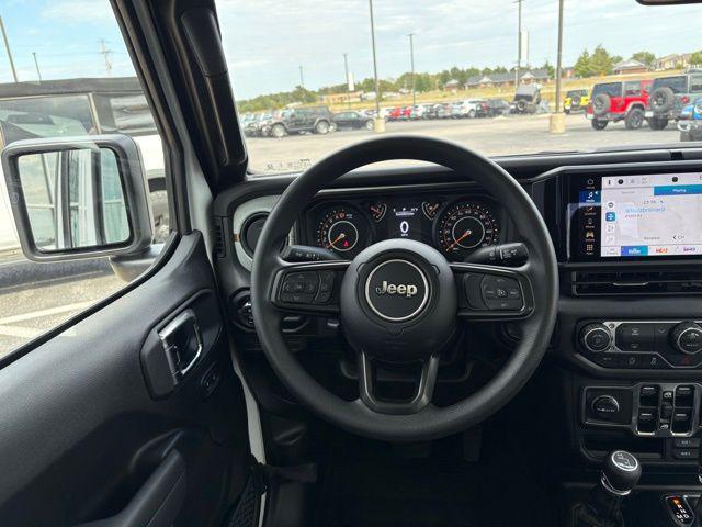 new 2025 Jeep Gladiator car, priced at $39,156