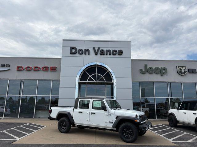 new 2025 Jeep Gladiator car, priced at $39,156