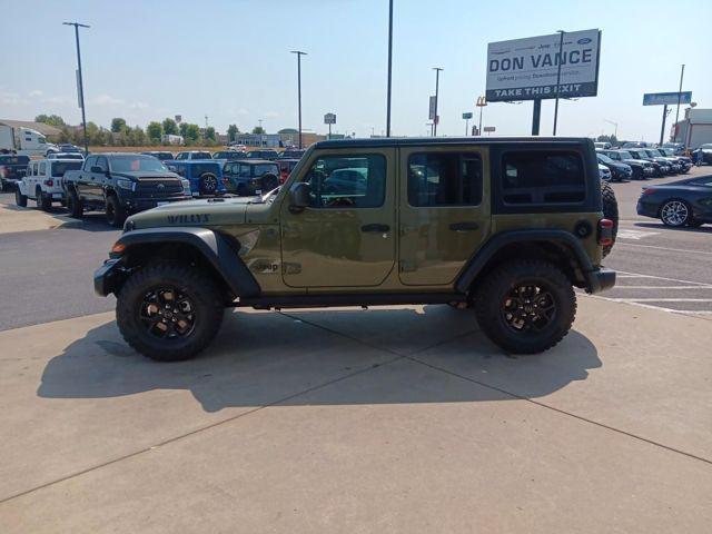 new 2025 Jeep Wrangler car, priced at $48,976