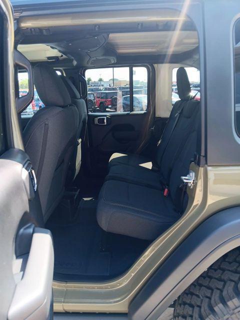 new 2025 Jeep Wrangler car, priced at $48,976