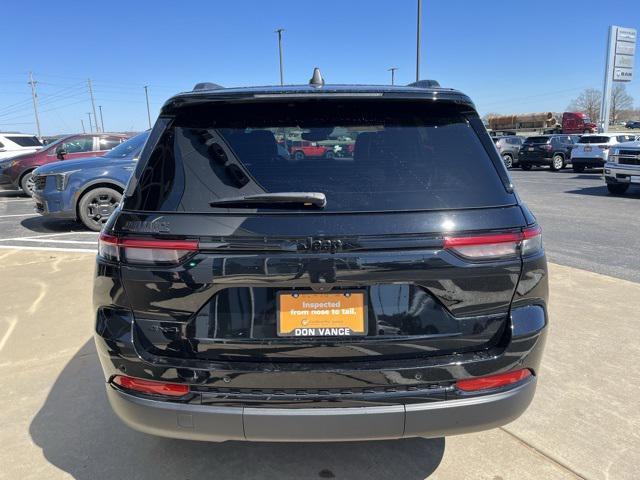 used 2024 Jeep Grand Cherokee car, priced at $38,986