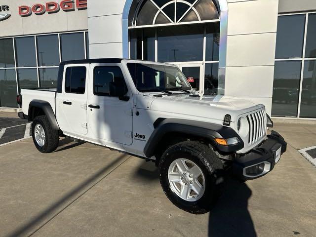 used 2023 Jeep Gladiator car, priced at $29,986