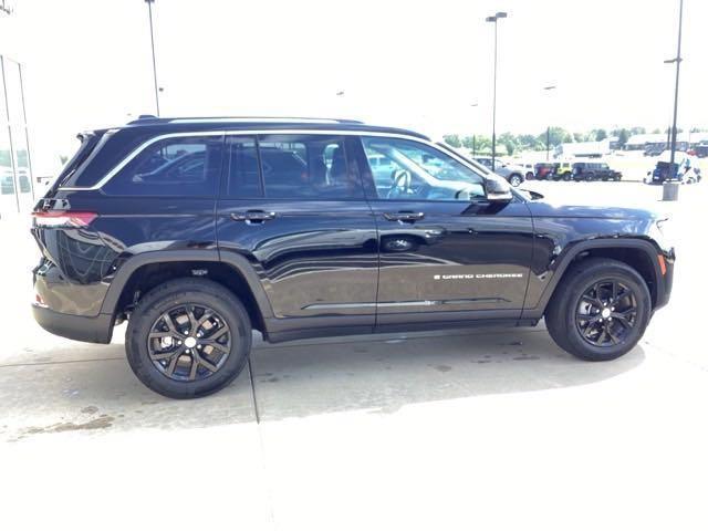 new 2023 Jeep Grand Cherokee car, priced at $47,486