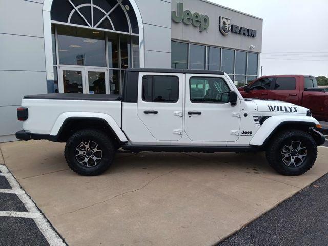 used 2024 Jeep Gladiator car, priced at $39,501