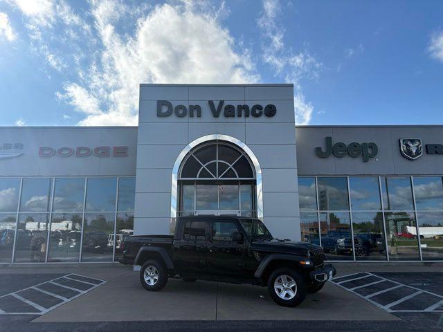 used 2023 Jeep Gladiator car, priced at $29,986