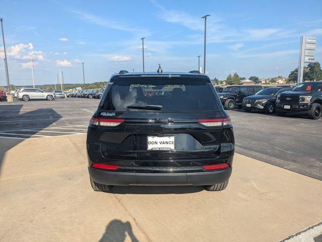 new 2025 Jeep Grand Cherokee car, priced at $42,986