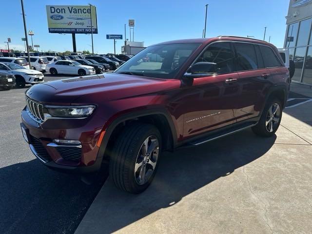 new 2024 Jeep Grand Cherokee car, priced at $46,986