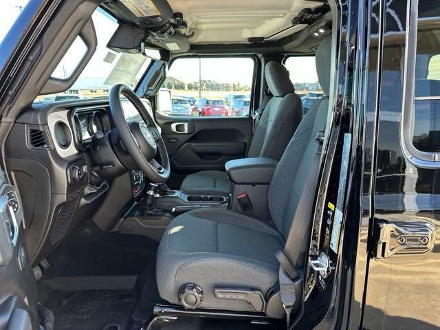 new 2025 Jeep Gladiator car, priced at $48,893