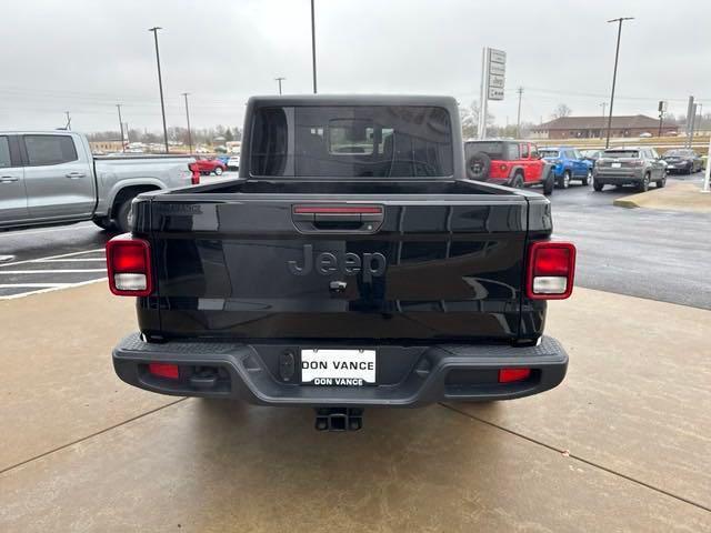 new 2025 Jeep Gladiator car, priced at $45,533
