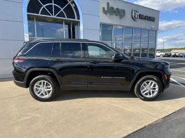 new 2025 Jeep Grand Cherokee car, priced at $39,986