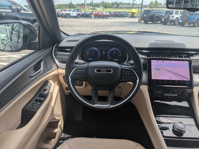 new 2025 Jeep Grand Cherokee car, priced at $47,819