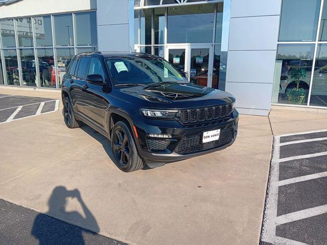 used 2024 Jeep Grand Cherokee car, priced at $33,078