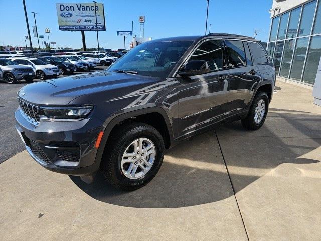 new 2025 Jeep Grand Cherokee car, priced at $39,986