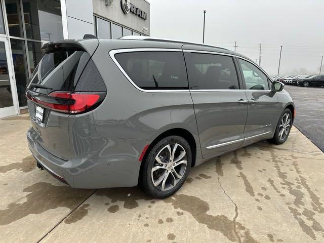 new 2024 Chrysler Pacifica car, priced at $48,486