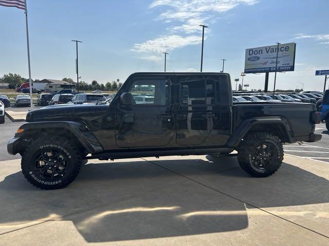 new 2024 Jeep Gladiator car, priced at $44,744